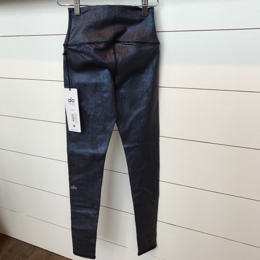 ALO high waisted airbrush legging-metallic - Picture 5 of 5